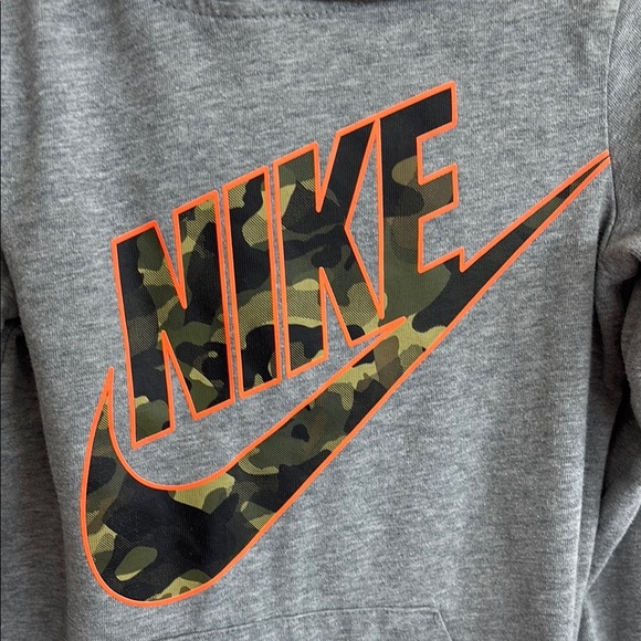 Nike Kids Gray Hoodie with Camo Logo size 5-6 yrs - Picture 3 of 7